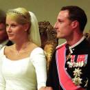 The bride and groom during the ceremony (Photo: Bjørn Sigurdsøn, Scanpix)
